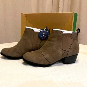 JBU Emery Booties size 8